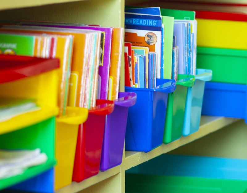 ستوريكس سلة كتب كبيرة جدًا من ستوركس، منظم بلاستيكي متشابك للمنزل والمكتب والفصول الدراسية، أزرق مخضر، عبوة واحدة (71134A06C) - Image 2